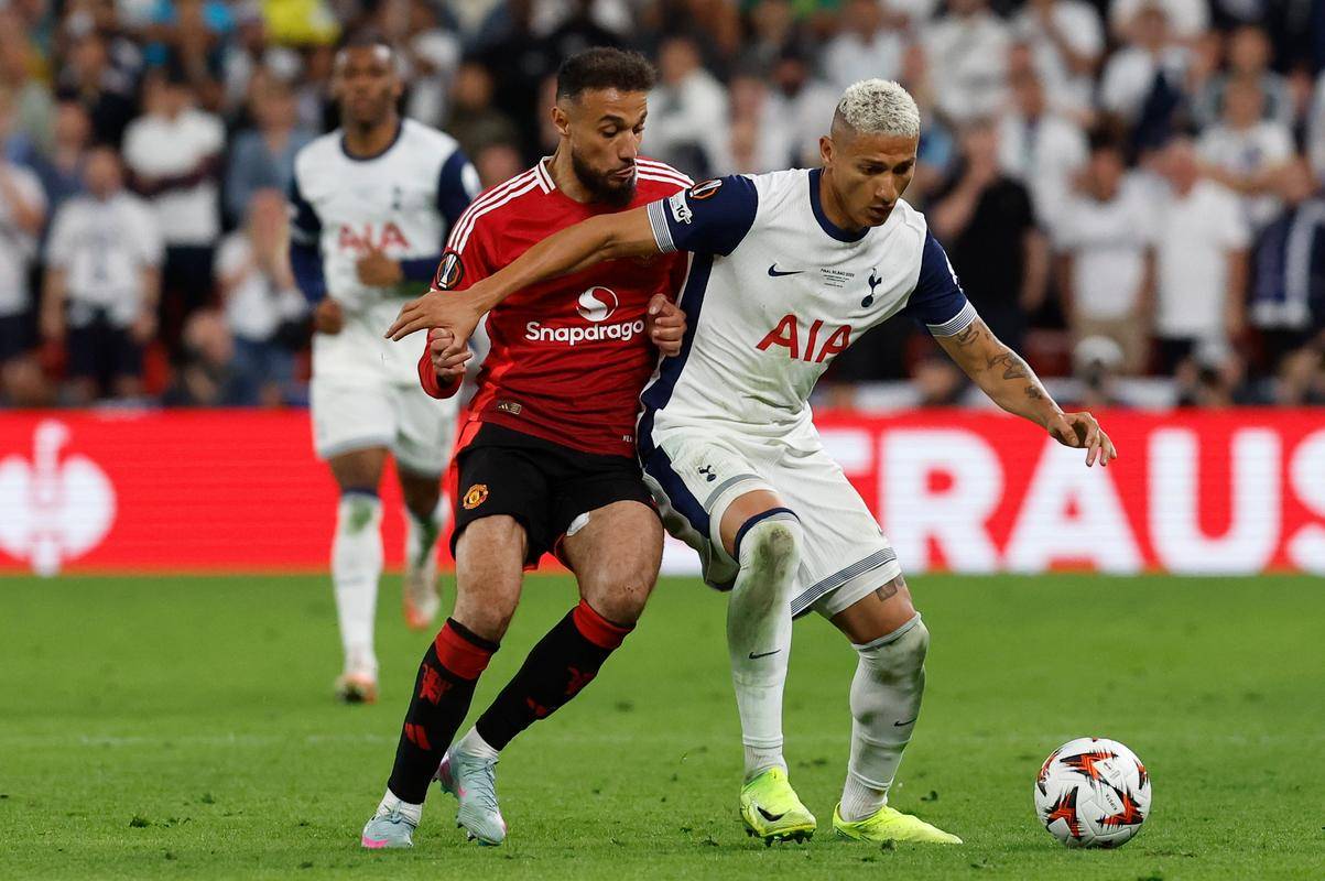 爱游戏热门游戏关于赛前突围战来临，托特纳姆围绕欧冠防线松动，赛场秩序良好，赛程密集仍需轮换的信息