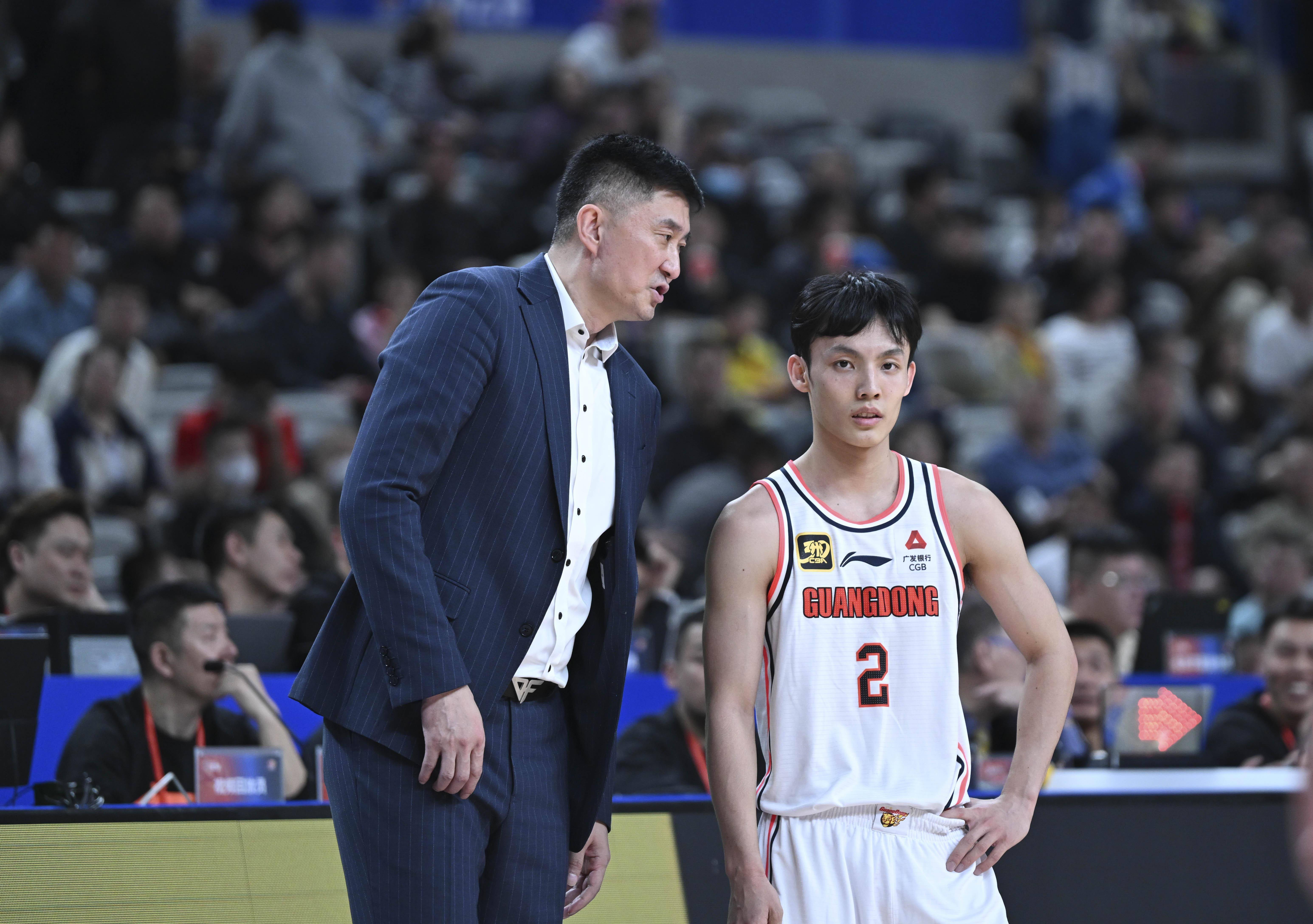 2025年新手游下载转会期广州队备战CBA常规赛，远射贴柱细节曝光，更衣室稳定，球队文化再被提及的简单介绍