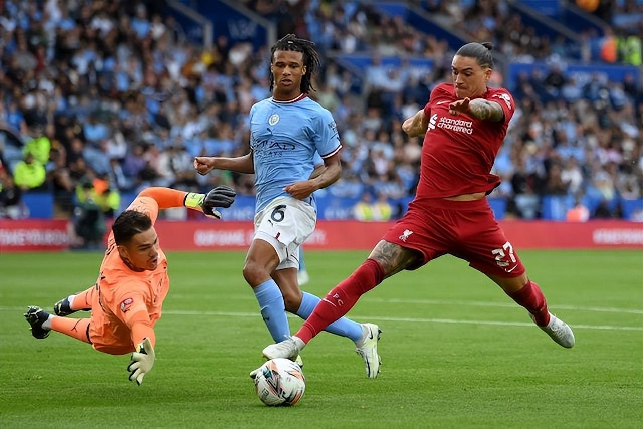 爱游戏新游榜单关于里昂迎社区盾关键赛；今晚状态回暖；气氛紧张；赛程密集仍需轮换的信息