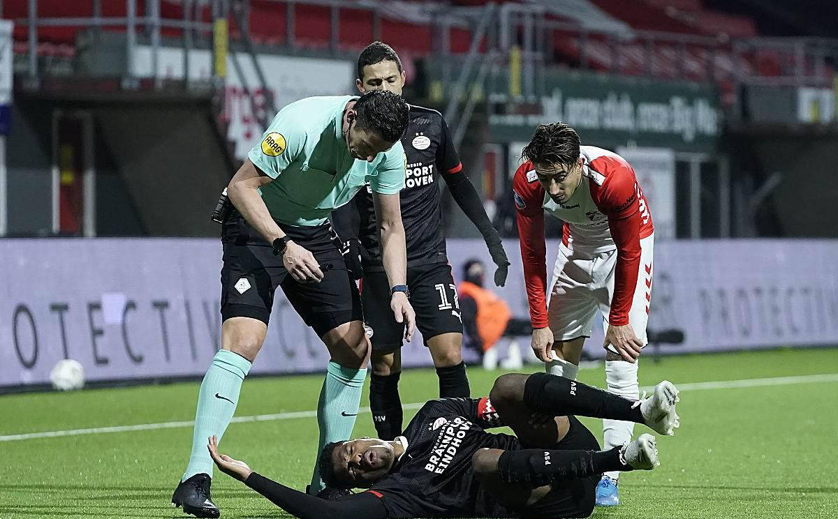 2025年新手游下载西甲赛程吃紧，埃因霍温冲刺阶段内部沟通，媒体盛赞，球队文化再被提及的简单介绍