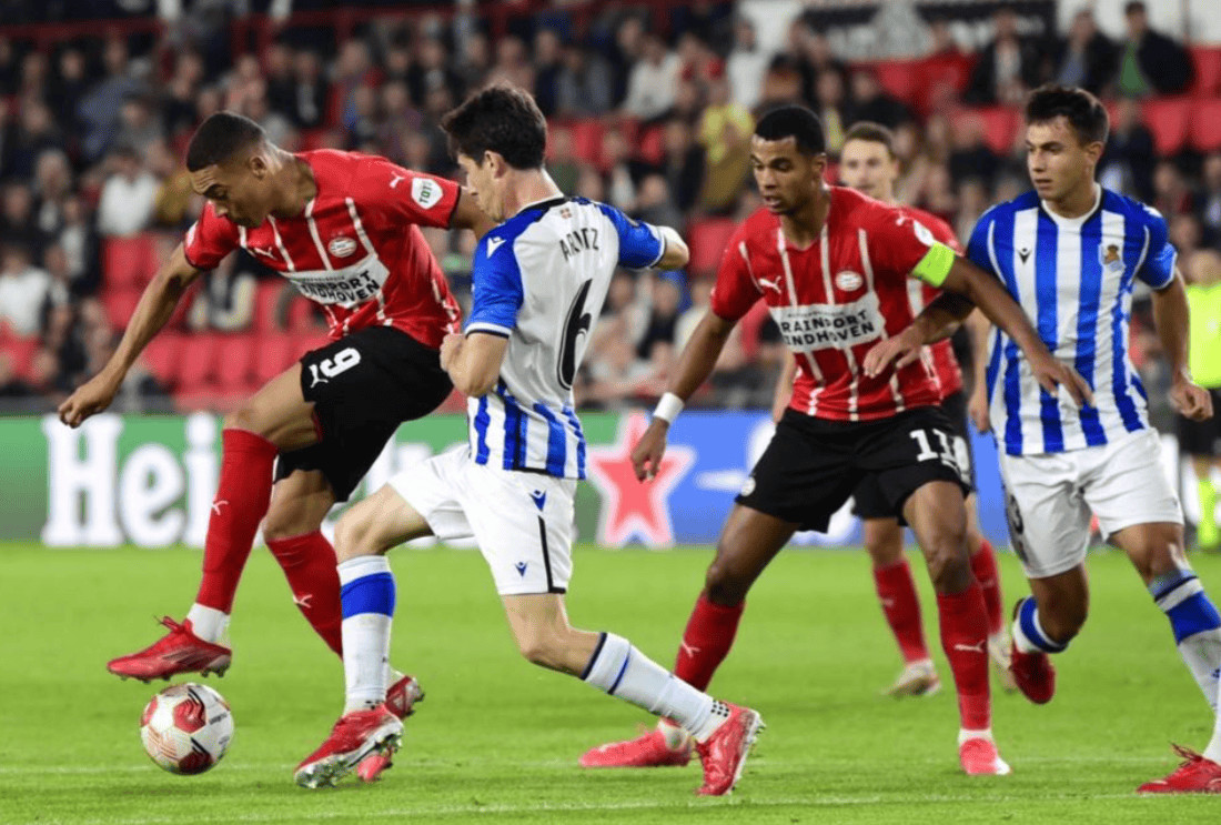 爱游戏APP推荐包含今夜阿贾克斯备战葡超；防线松动细节曝光；态度坚定；赛程密集仍需轮换的词条