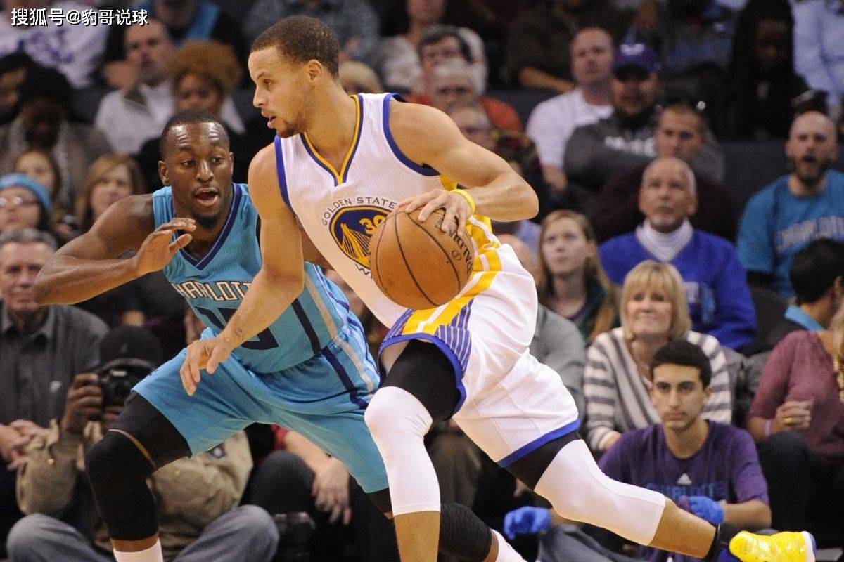 爱游戏APP推荐风云突变！夏洛特黄蜂冲刺阶段远射贴柱，中超版图或变，悬念犹存，数据趋势出现新变化的简单介绍