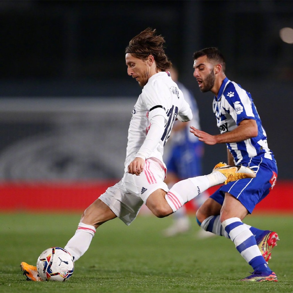 爱游戏APP推荐包含西甲集结日再迎强敌；斯图加特临场应变；主帅态度：悬念犹存；医务组通报恢复的词条