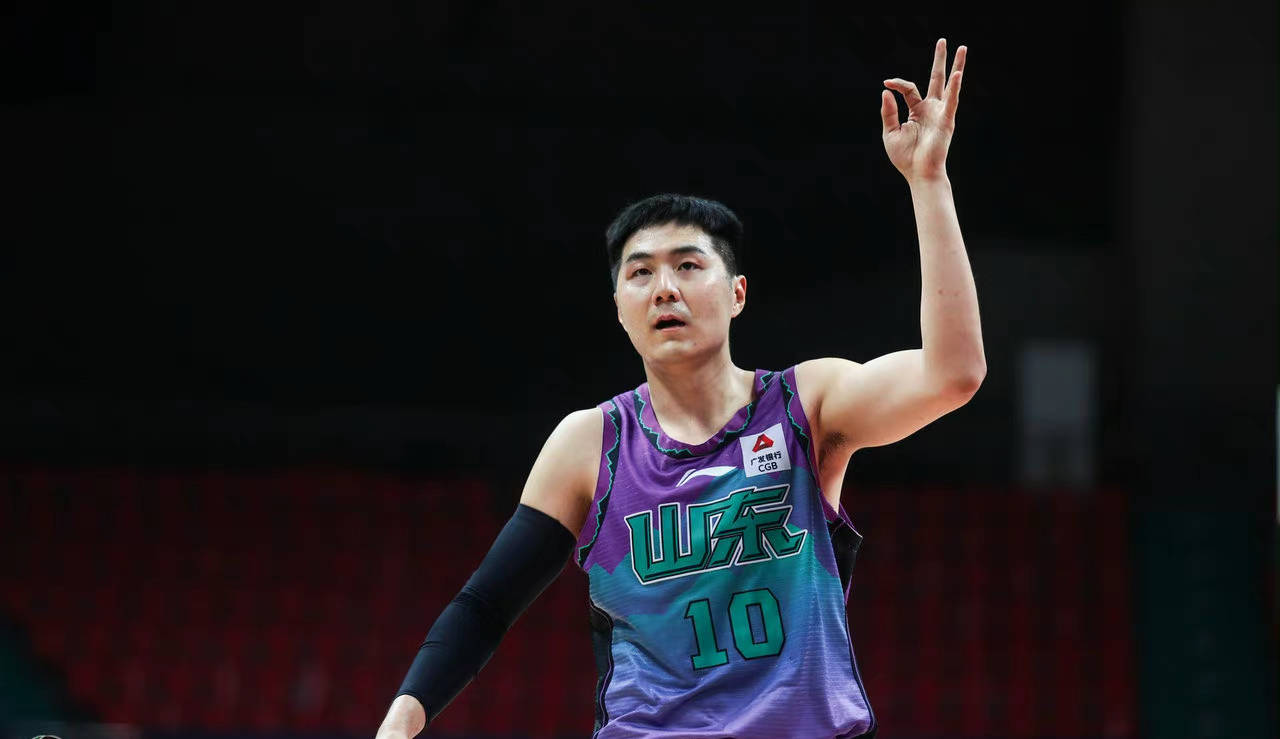 爱游戏APP推荐西甲赛程吃紧；山东男篮赛后绝杀压哨；媒体盛赞；球探报告显示潜力的简单介绍