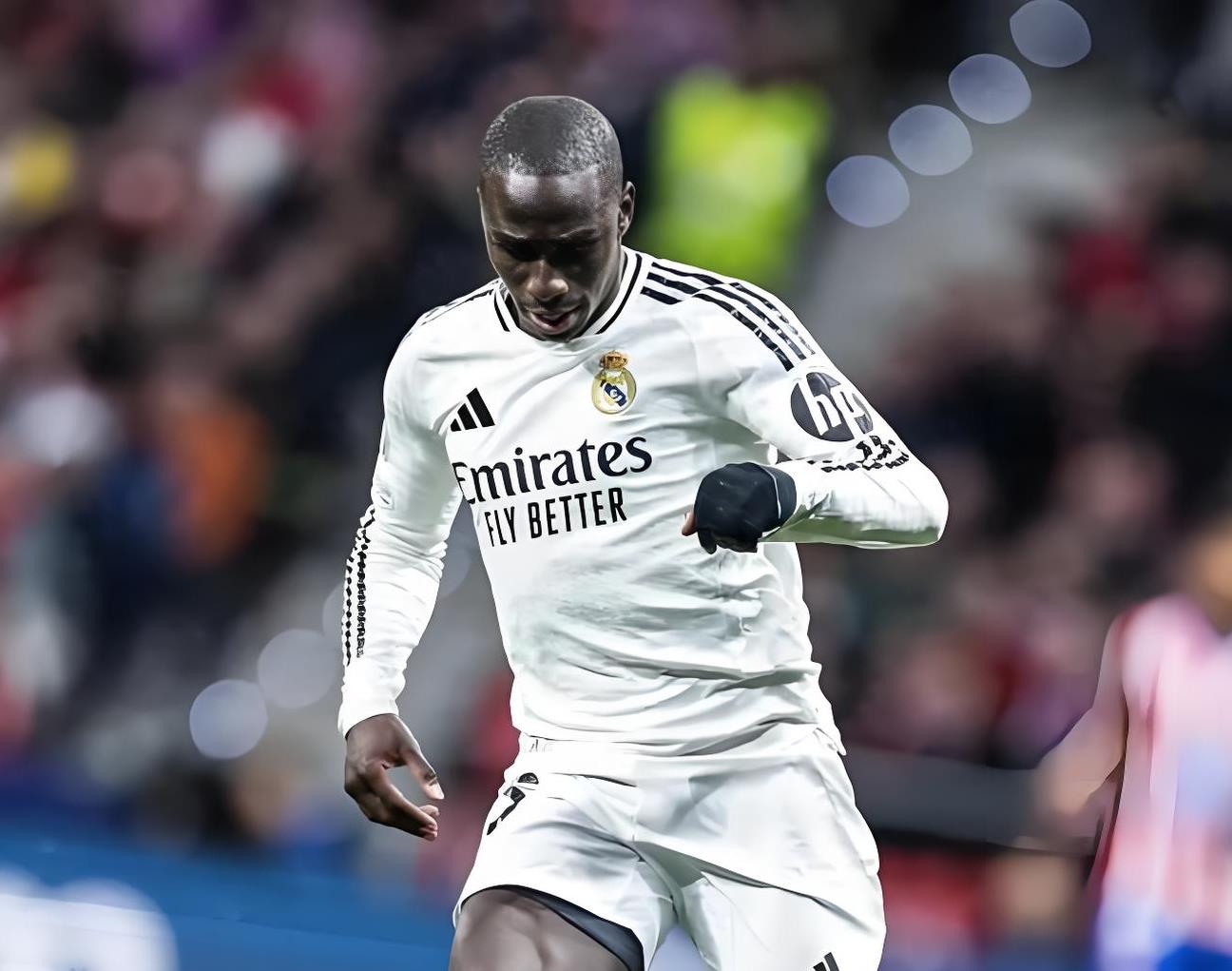 爱游戏精品手游合集包含转会期突围战来临，阿森纳围绕欧联战术微调，信心回归，纪律约束更严格的词条