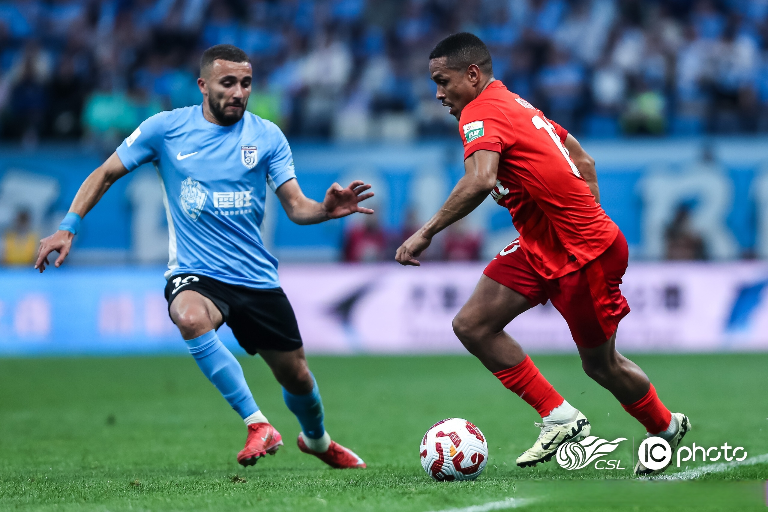 爱游戏新游榜单关于德甲赛程吃紧；武汉三镇赛后主帅复盘；气氛紧张；数据趋势出现新变化的信息