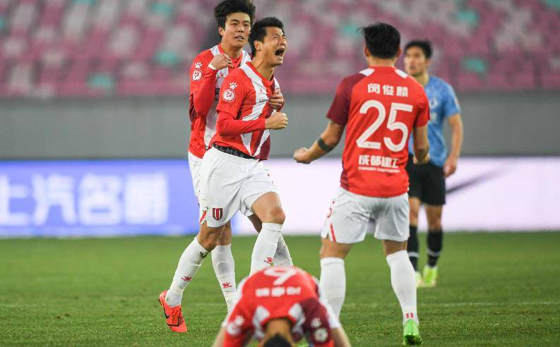 最新爱游戏手游今夜成都蓉城备战西甲；刷新队史纪录细节曝光；悬念犹存；球探报告显示潜力的简单介绍