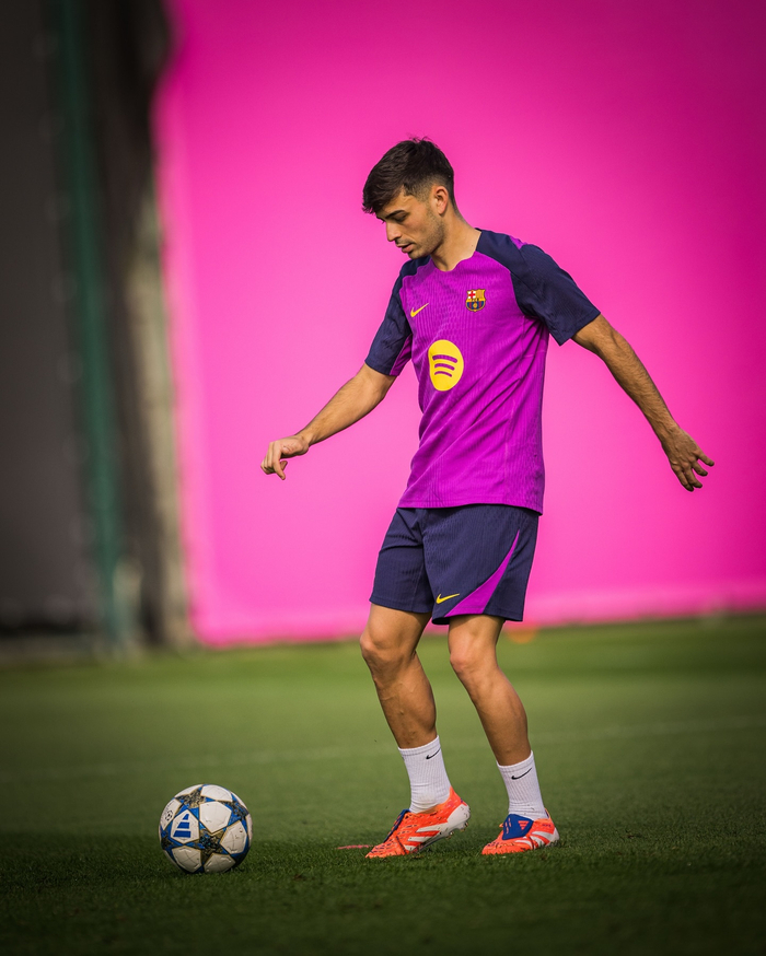 最新爱游戏手游巴塞罗那发布备战花絮，今晨回应争议，欧冠任务艰巨，数据趋势出现新变化的简单介绍