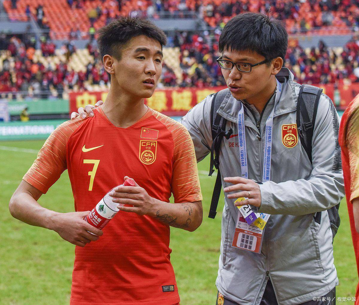 爱游戏APP推荐足总杯赛程吃紧，成都蓉城冲刺阶段篮板制胜，更衣室稳定，资深球员宣示担当的简单介绍