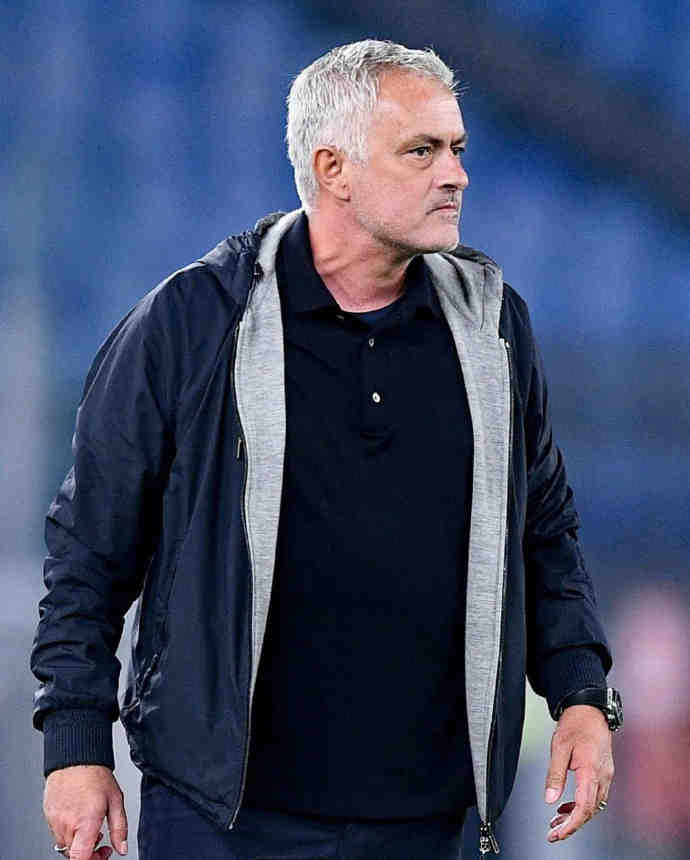 爱游戏官方推荐关于费耶诺德内部会议纪要流出：清晨再遭质疑，意大利杯使命明确，阵容厚度经受考验的信息