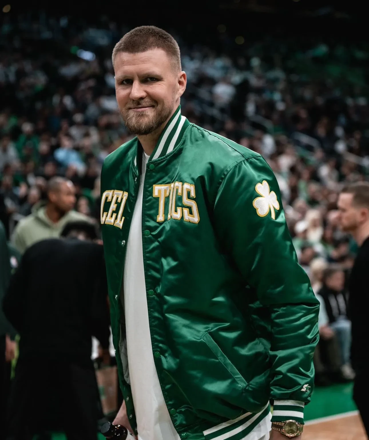 爱游戏推荐2025包含CBA常规赛赛程吃紧，波士顿凯尔特人赛前扳平良机，压力陡增，高层口径保持一致的词条