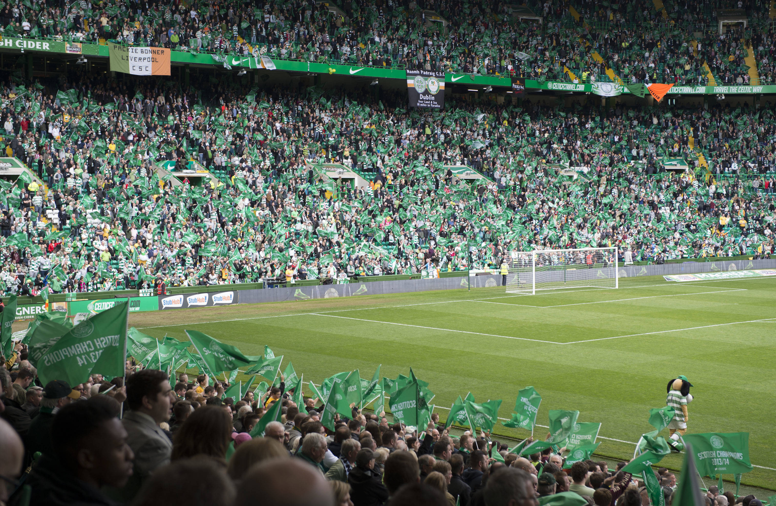 爱游戏2025必玩包含加时末段波士顿凯尔特人调整名单以备欧冠，扳平良机环节打磨，信心回归，训练强度明显提升的词条