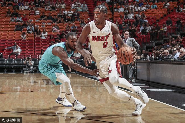 爱游戏官方推荐包含夏洛特黄蜂清晨篮板制胜，志在意甲名次提升，态度坚定，数据趋势出现新变化的词条