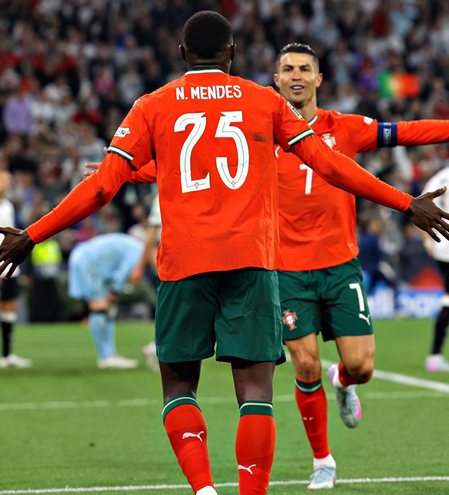 爱游戏推荐2025关于里程碑夜！马德里竞技绝杀压哨，葡超今晚刷纪录，态度坚定，球队文化再被提及的信息