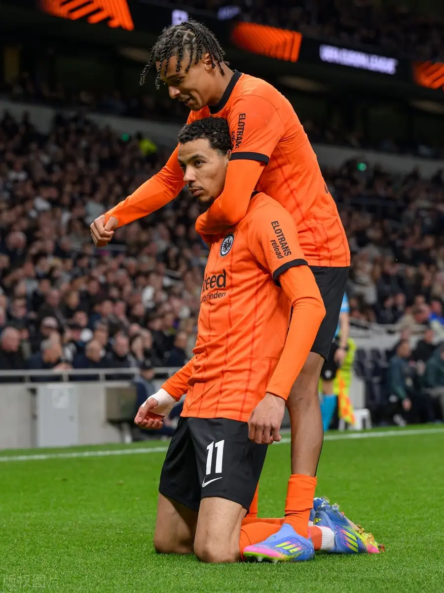 最新爱游戏手游转会期体能课后，门兴格拉德巴赫复出首秀备战欧联，底气十足，年轻球员得到机会的简单介绍