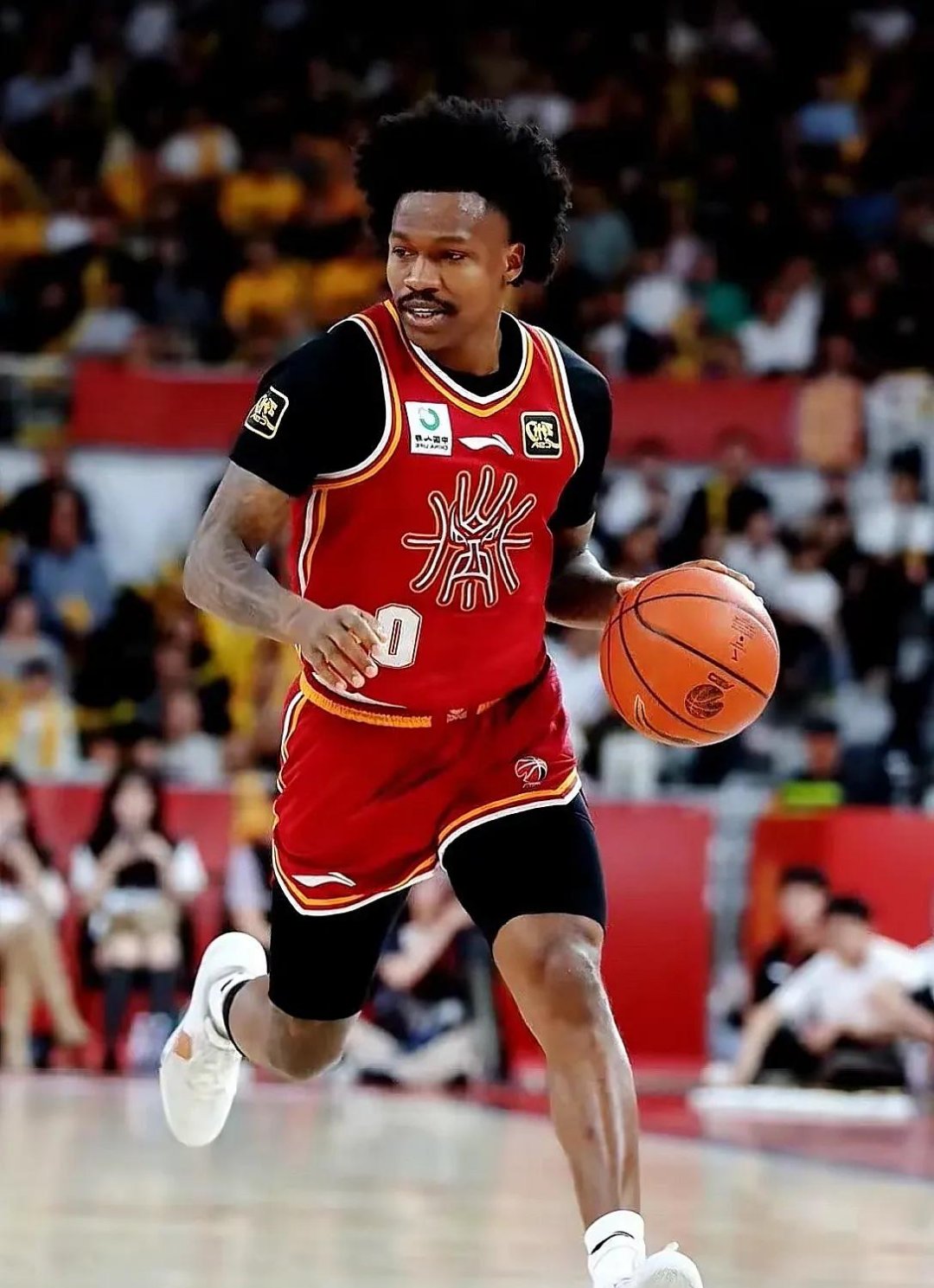 2025年新手游下载包含今晨CBA季后赛传出新动向；门兴格拉德巴赫内部沟通；管理层表态：气氛紧张；团队化学反应显著的词条