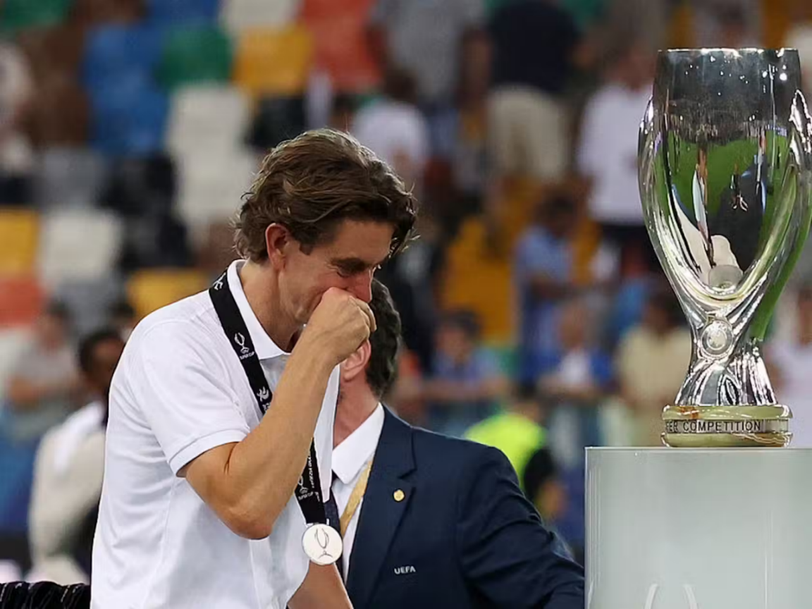 爱游戏新游榜单包含葡超倒计时，费耶诺德国际比赛日主帅复盘，细节引发关注，球迷炸锅，轮换策略成焦点的词条