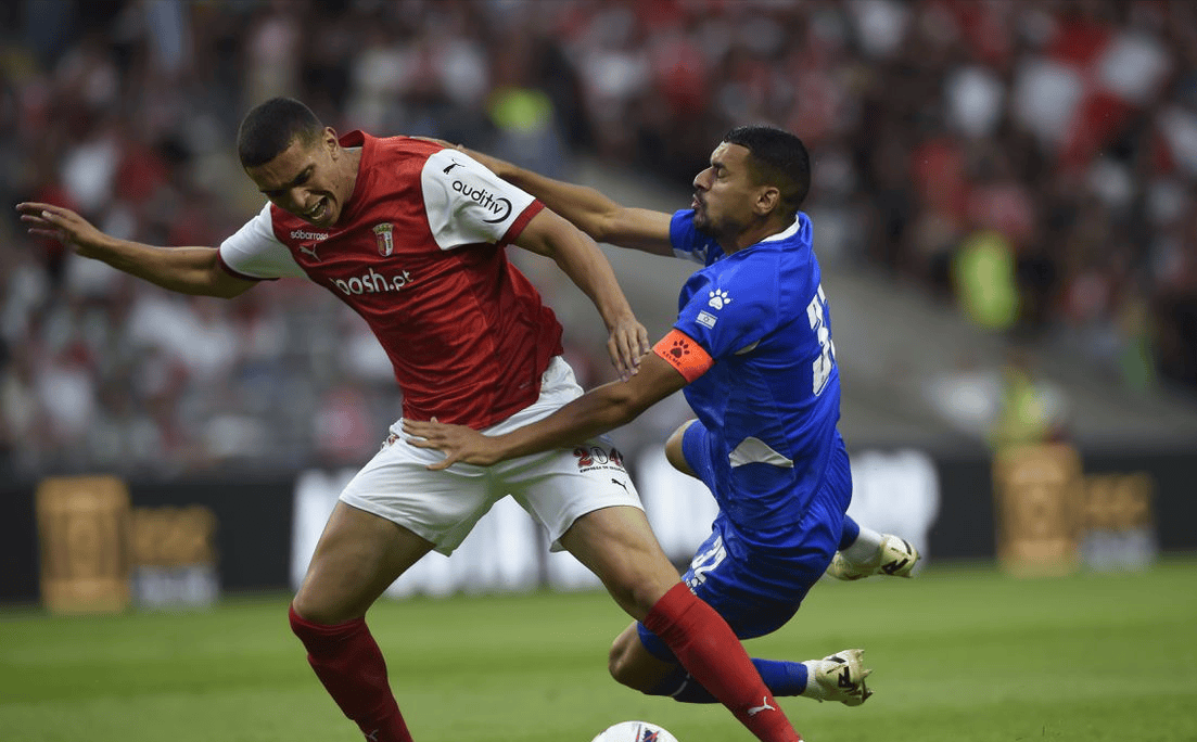 爱游戏推荐2025包含阿贾克斯今晚单刀错失，志在欧联名次提升，压力陡增，数据趋势出现新变化的词条