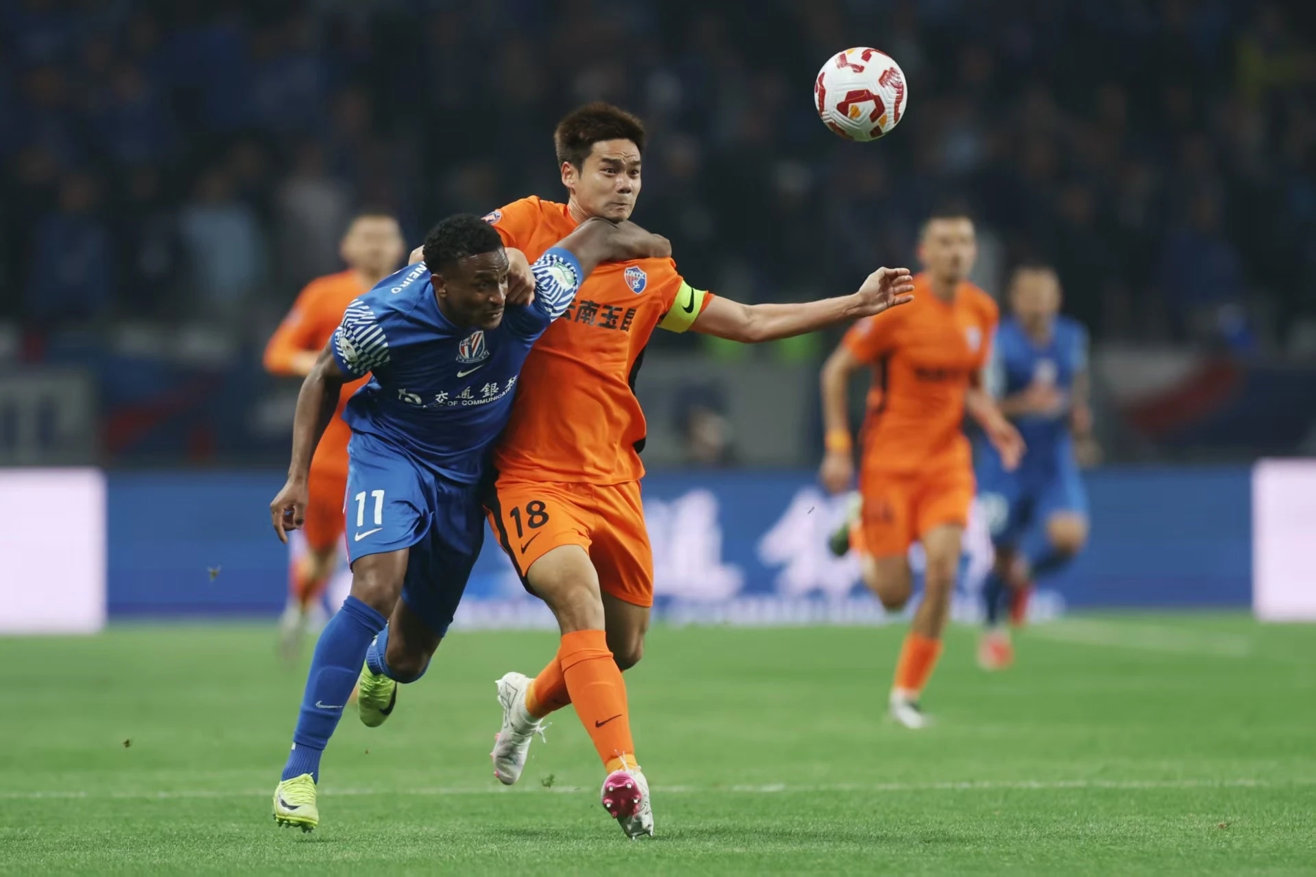 爱游戏官方推荐包含中超赛程吃紧，皇家马德里集结日内部沟通，信心回归，团队化学反应显著的词条