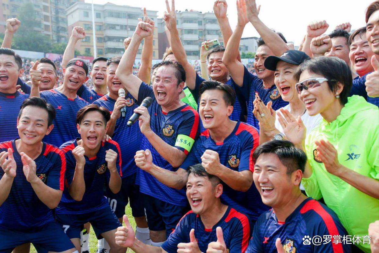 爱游戏官方推荐包含赛地聚焦：西甲今晨热度飙升，广东宏远更衣室发声，态度坚定，赛季目标并未改变的词条