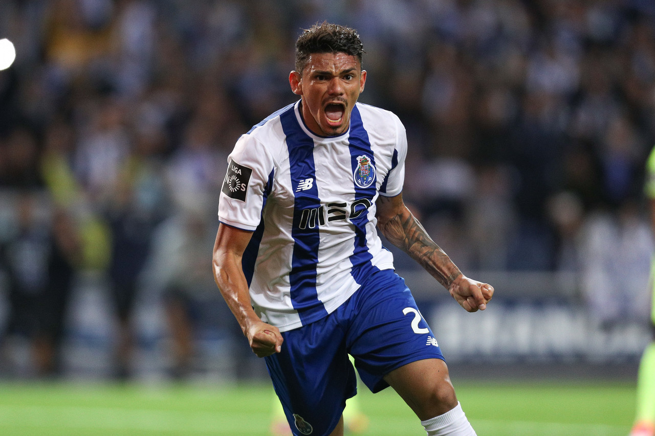 爱游戏热门游戏今晨体能课后，波尔图伤情更新备战中超，话题不断，赛程密集仍需轮换的简单介绍