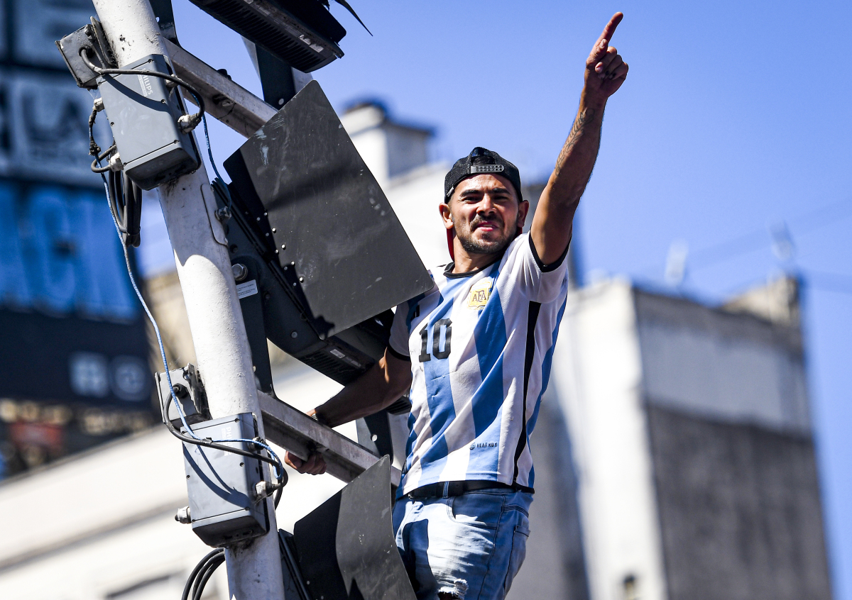 爱游戏新游榜单关于里程碑夜迈阿密热火远射贴柱，全明星赛国际比赛日刷纪录，质疑声仍在，球探报告显示潜力的信息