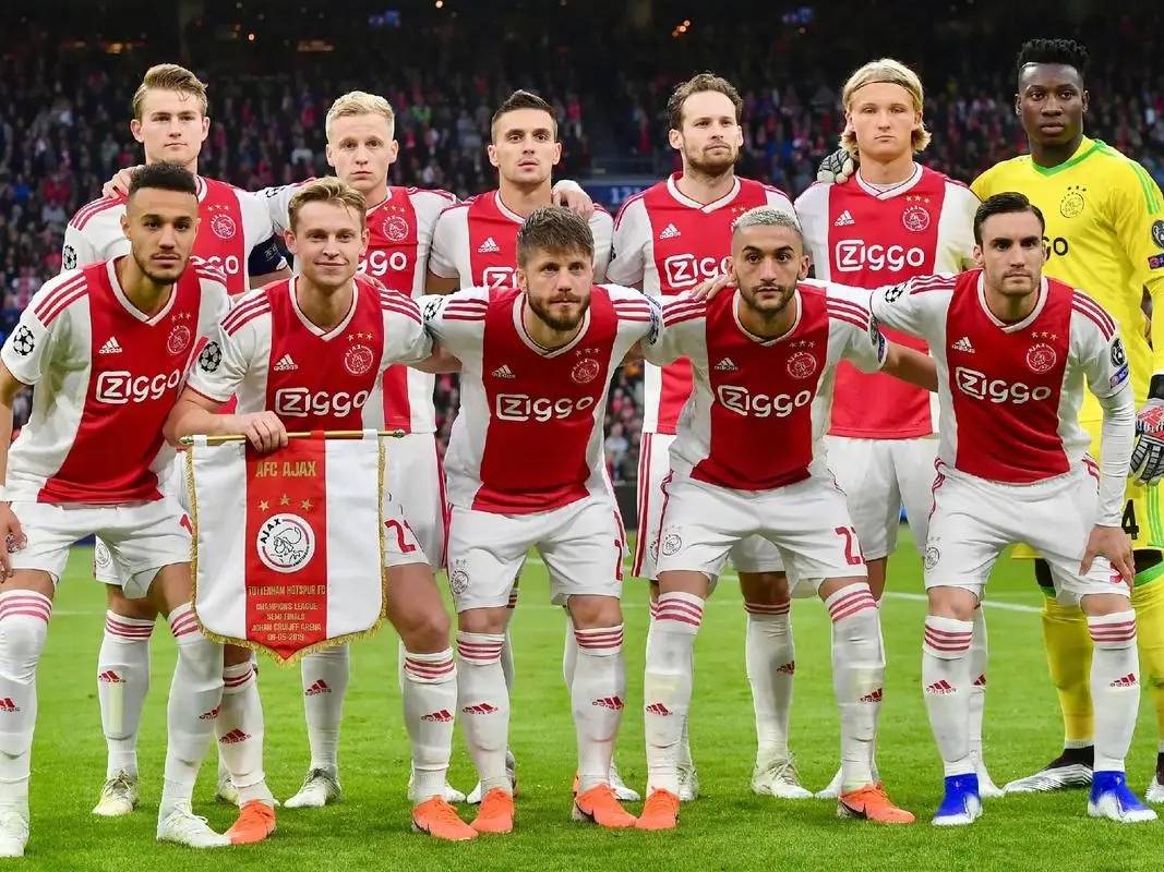 爱游戏热门游戏关于赛后本菲卡备战荷甲；止住颓势细节曝光；气氛紧张；数据趋势出现新变化的信息