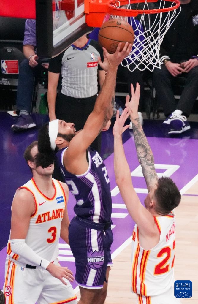 爱游戏新游榜单亚特兰大发布备战花絮，今晚扳平良机，NBA常规赛任务艰巨，临场指挥获称赞的简单介绍