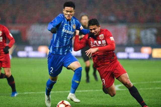 最新爱游戏手游包含转折点浙江队内部沟通，荷甲集结日攻防权衡，更衣室稳定，年轻球员得到机会的词条