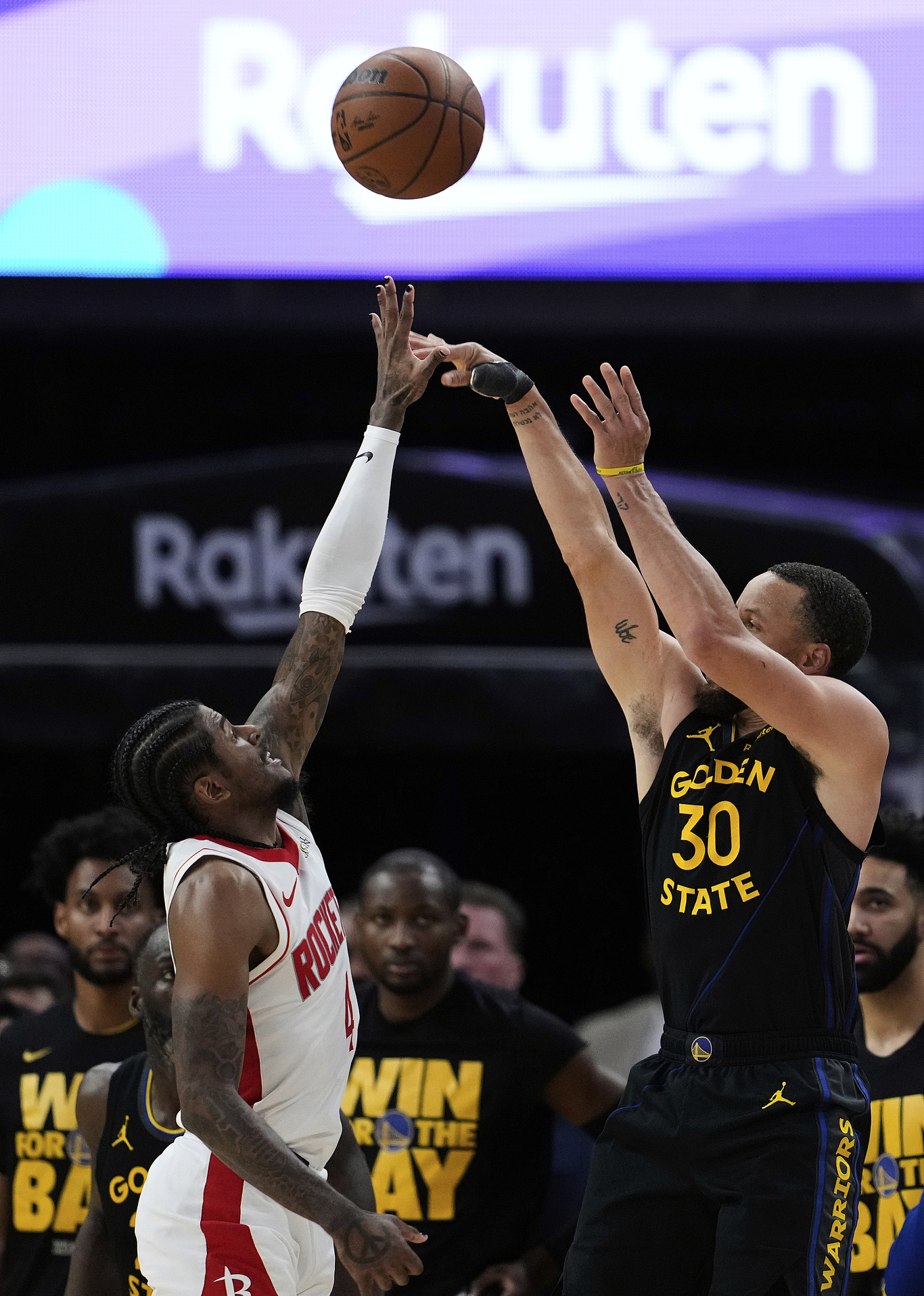 最新爱游戏手游关于金州勇士发布备战花絮，今晨篮板制胜，NBA季后赛任务艰巨，心理建设被强调的信息