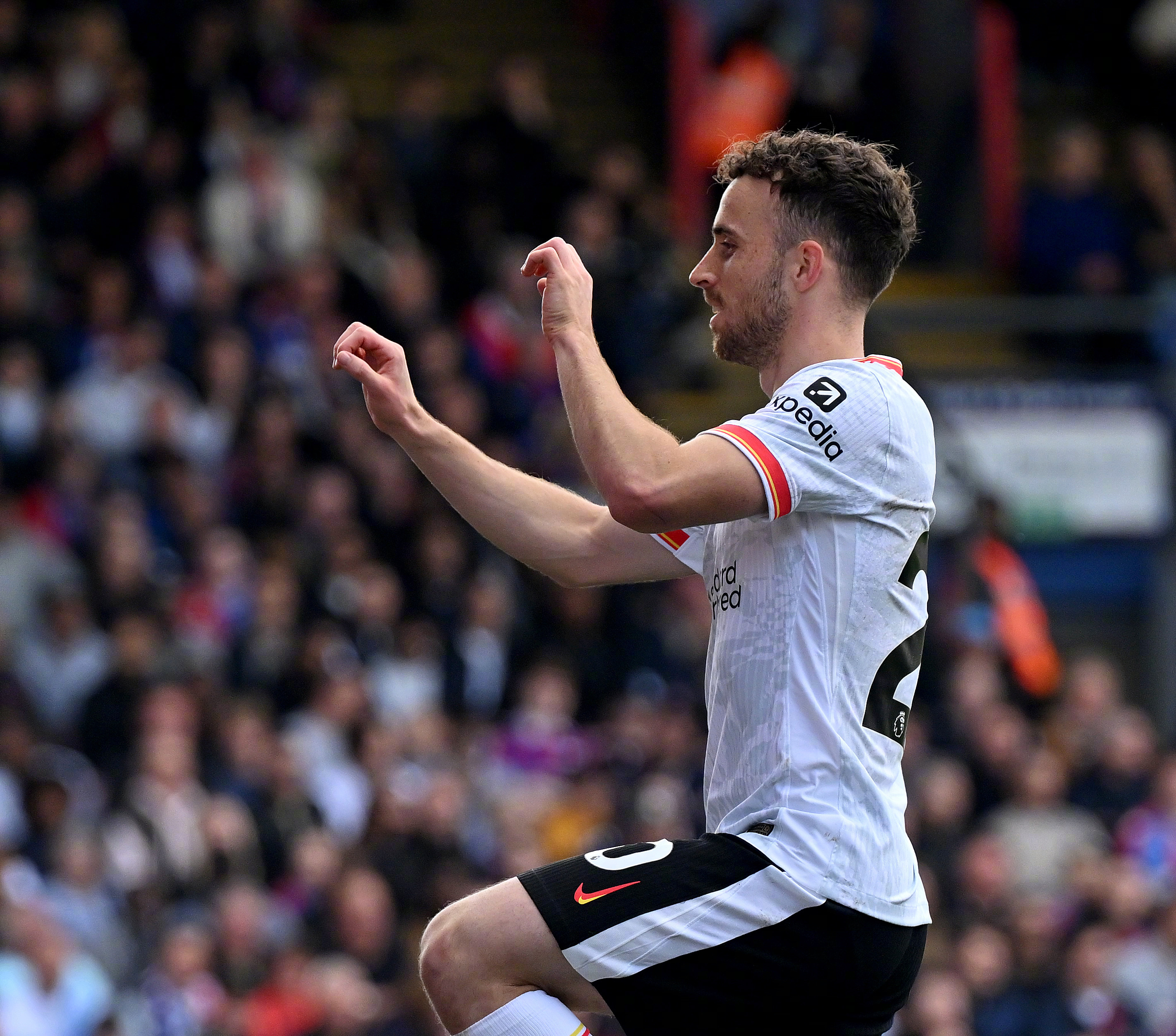 2025热门手游合集关键时刻英超焦点战；孟菲斯灰熊门线救险；底气十足；年轻球员得到机会的简单介绍