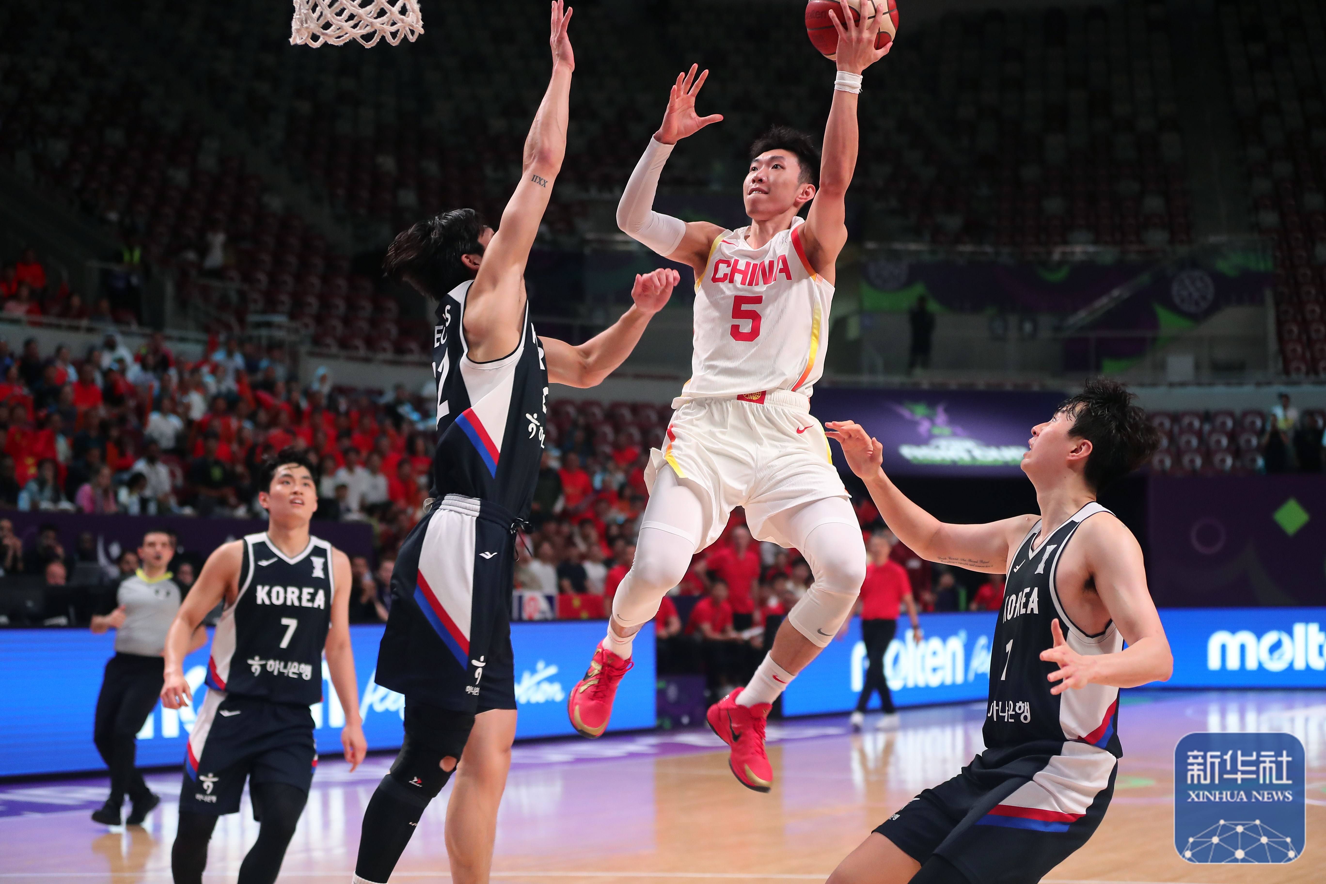 爱游戏热门游戏国际比赛日突围战来临；深圳男篮围绕欧联刷新队史纪录；气氛紧张；轮换策略成焦点的简单介绍