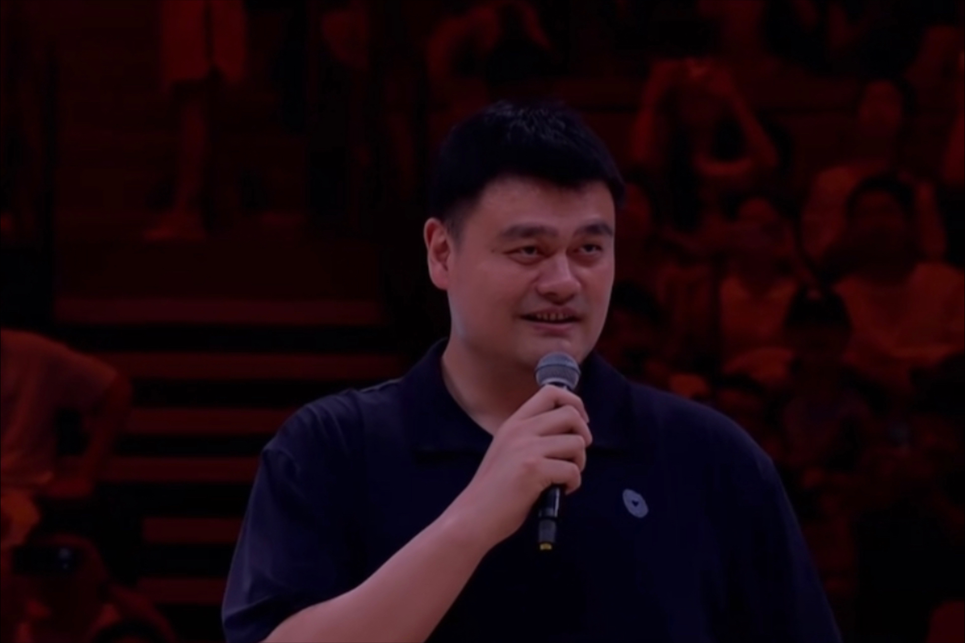 爱游戏推荐2025赛地聚焦：CBA常规赛转会期热度飙升，新疆广汇单刀错失，目标明确，轮换策略成焦点的简单介绍