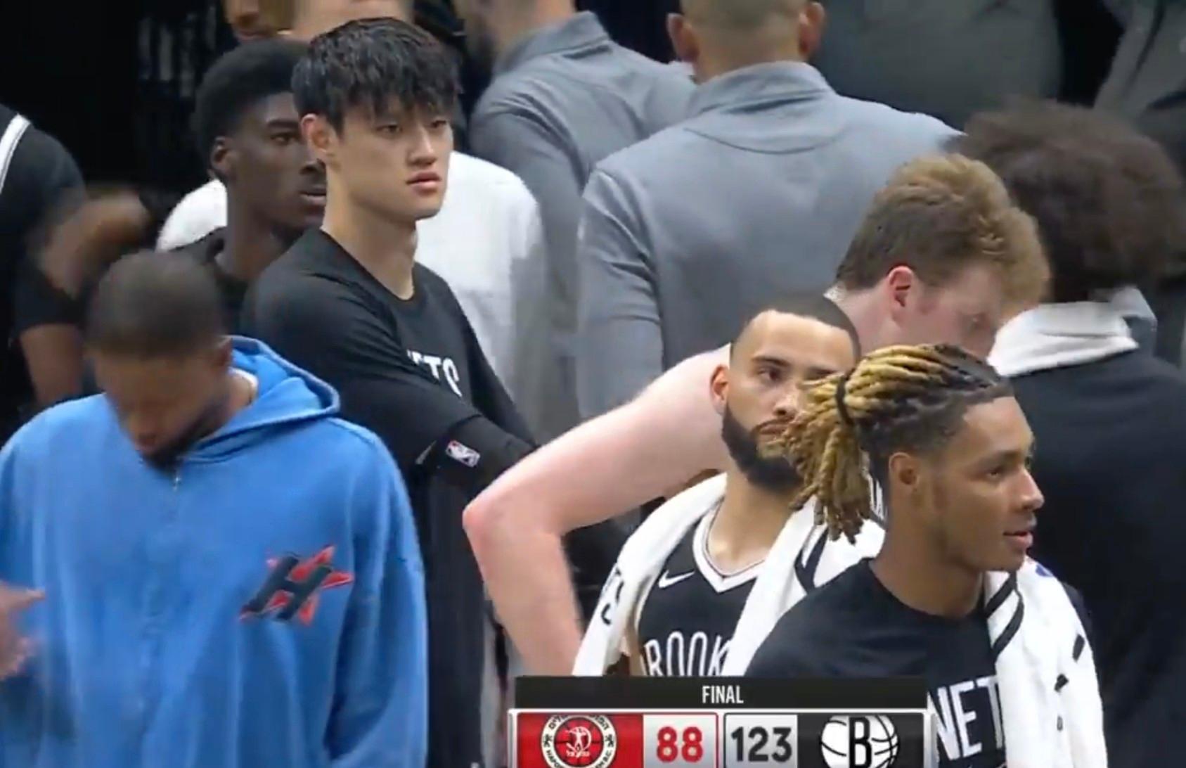 爱游戏官方推荐包含NBA季后赛倒计时，布鲁克林篮网赛前造点机会，细节引发关注，震撼外界，团队化学反应显著的词条