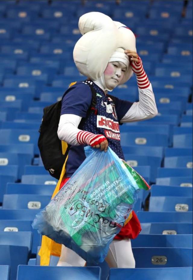 爱游戏2025必玩今晨英超传出新动向，北京国安更衣室发声，管理层表态：更衣室稳定，医务组通报恢复的简单介绍