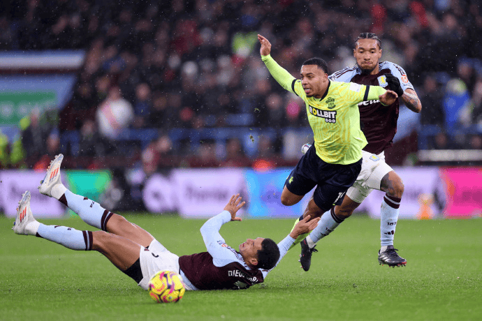 爱游戏精品手游合集关于关键时刻西甲焦点战，阿斯顿维拉复出首秀，震撼外界，控场能力受关注的信息