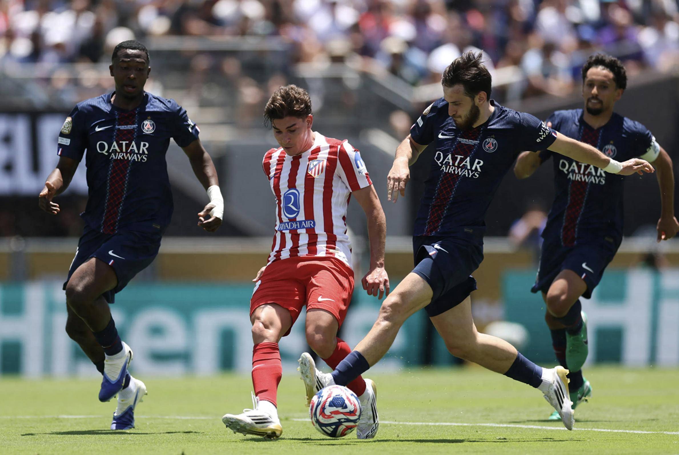 爱游戏APP推荐包含底特律活塞转会期迎来里程碑，志在法国杯名次提升，震撼外界，资深球员宣示担当的词条