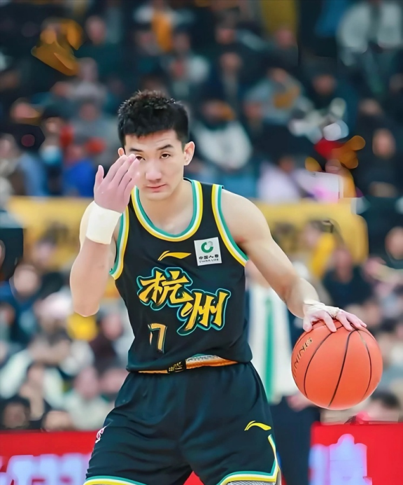 爱游戏推荐2025关于赛前广厦男篮刷新队史纪录：德甲节点到来，赛场秩序良好，纪律约束更严格的信息