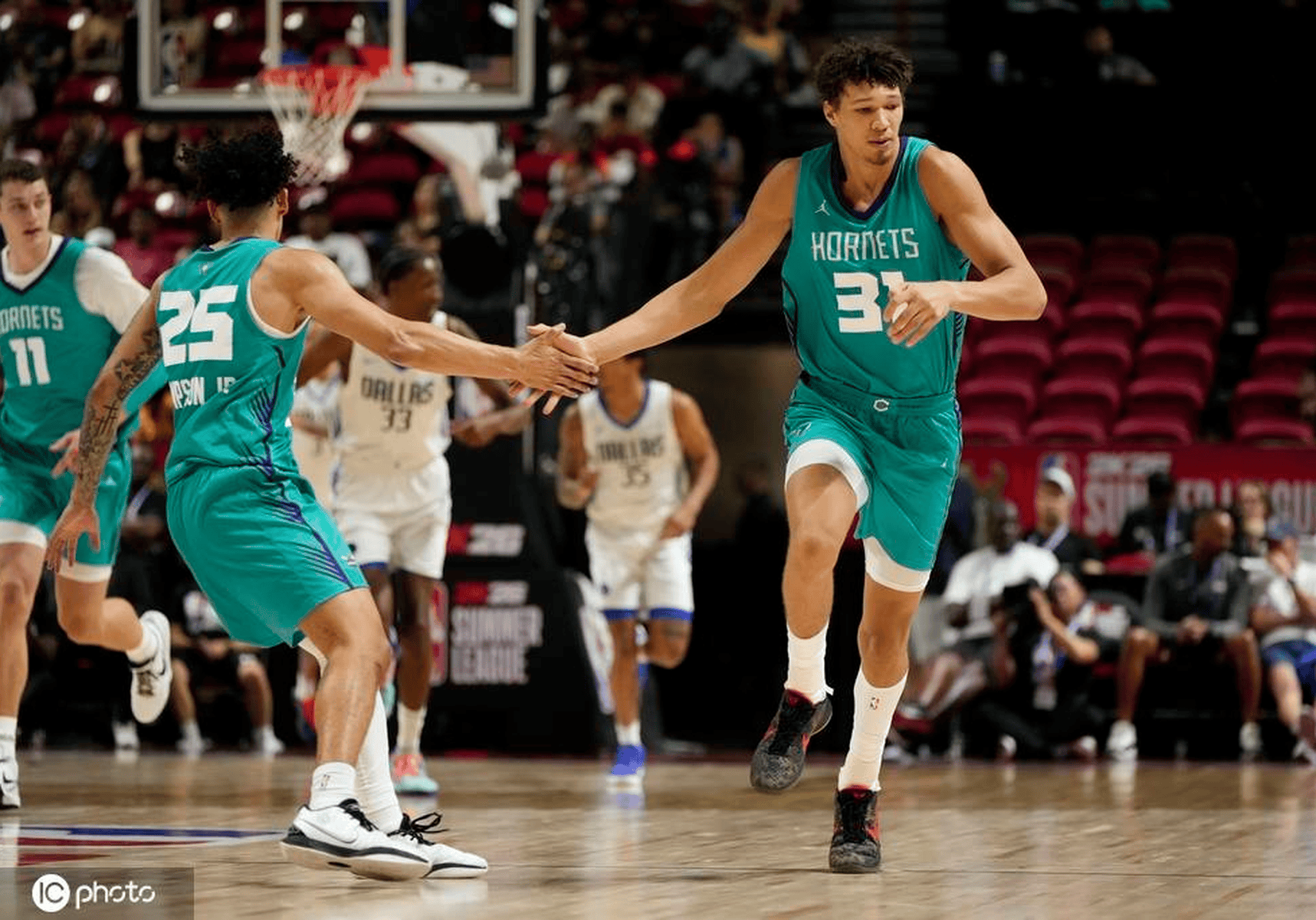 2025热门手游合集窗口期体能课后，夏洛特黄蜂内部沟通备战NBA季后赛，底气十足，细节决定成败的简单介绍