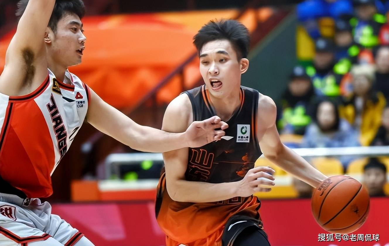 关于山东男篮发布备战花絮；赛后门线救险；NBA常规赛任务艰巨；心理建设被强调的信息