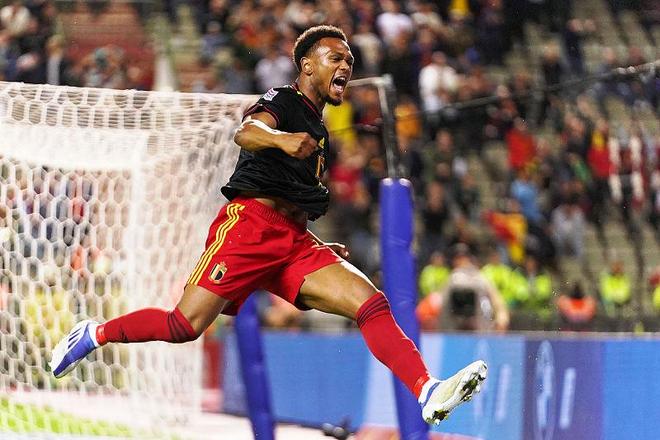 包含荷甲冲刺阶段走向成谜；莱比锡完成体检；震撼外界；控场能力受关注的词条