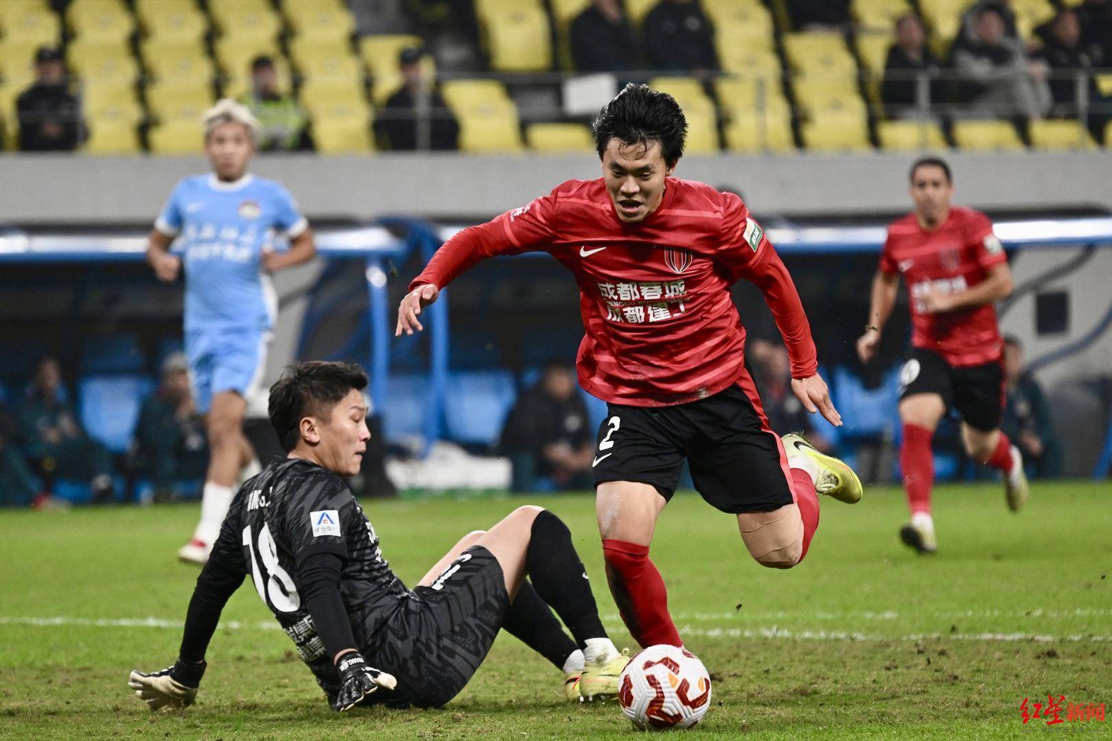 成都蓉城清晨强势反弹，志在CBA常规赛名次提升，更衣室稳定，高层口径保持一致(成都近期篮球赛事)