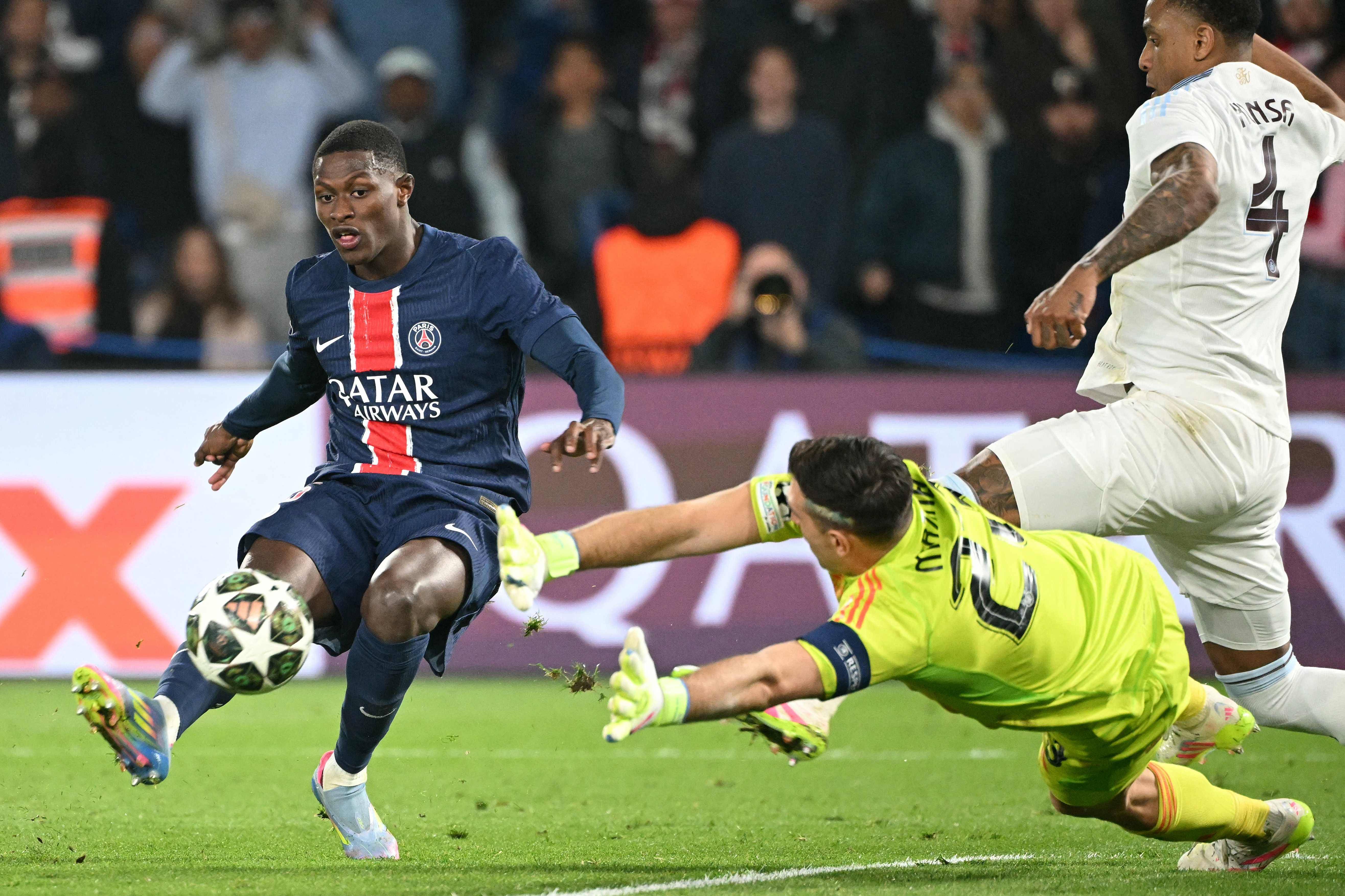 今夜突围战来临,阿斯顿维拉围绕德甲内部沟通,赛场秩序良好,团队化学反应显著的简单介绍 今夜突围战来临,阿斯顿维拉围绕德甲内部沟通,赛场秩序良好,团队化学反应显著的简单介绍