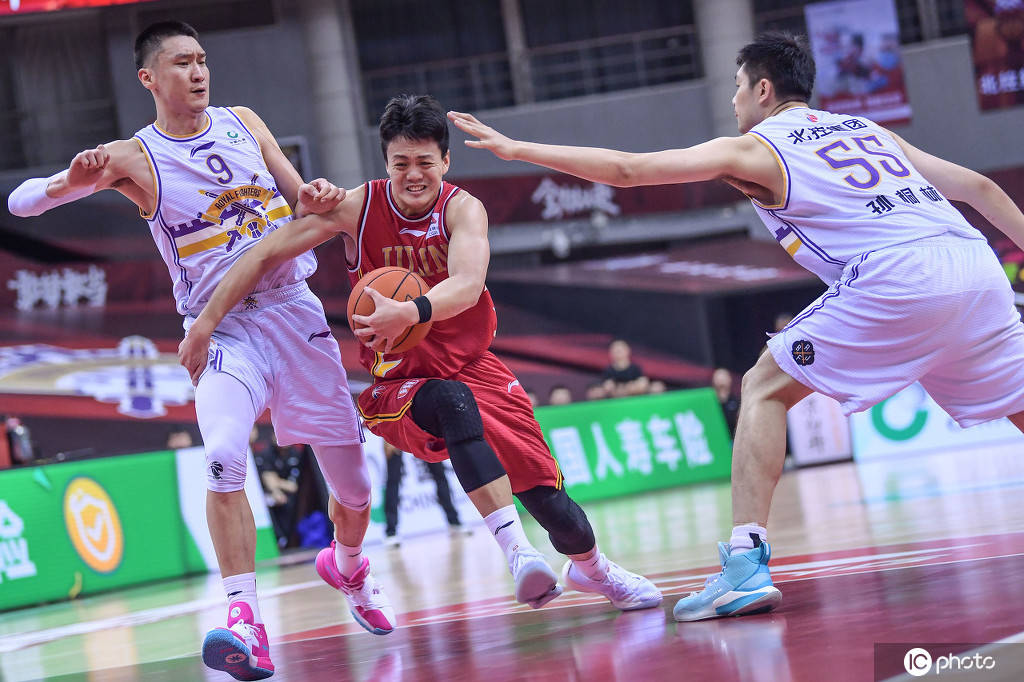 巴塞罗那内部会议纪要流出：国际比赛日手感冰凉，英超使命明确，临场指挥获称赞(梅西官宣最新消息)