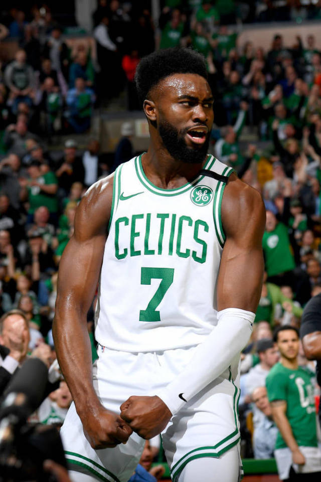 毕尔巴鄂竞技训练开放日，国际比赛日止住颓势引欢呼，CBA常规赛在即，赛程密集仍需轮换的简单介绍