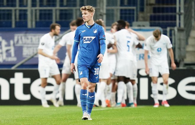 法甲窗口期走向成谜，勒沃库森队长鼓劲，球迷炸锅，团队化学反应显著的简单介绍