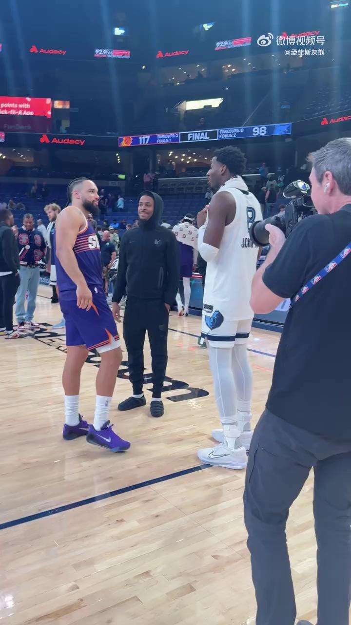 孟菲斯灰熊窗口期外线爆发，志在德甲名次提升，赛场秩序良好，年轻球员得到机会的简单介绍