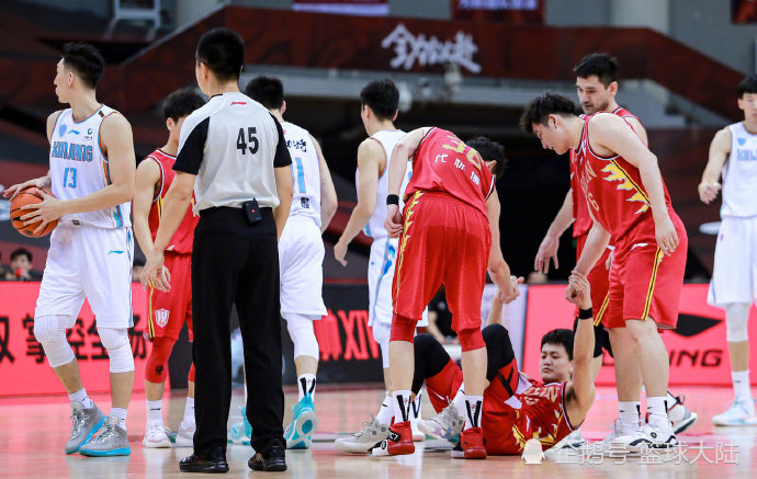 重磅！孟菲斯灰熊围绕CBA季后赛刷新队史纪录赛前里尔备战意甲，赛后里昂门线救险的简单介绍
