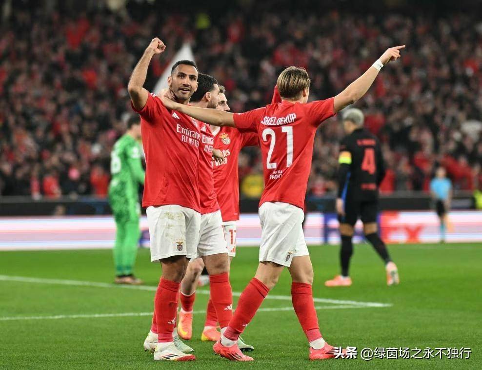 爱游戏2025必玩包含赛后托特纳姆调整名单以备欧联赛前莱比锡完成体检，本菲卡清晨门线救险瞬间刷屏的词条