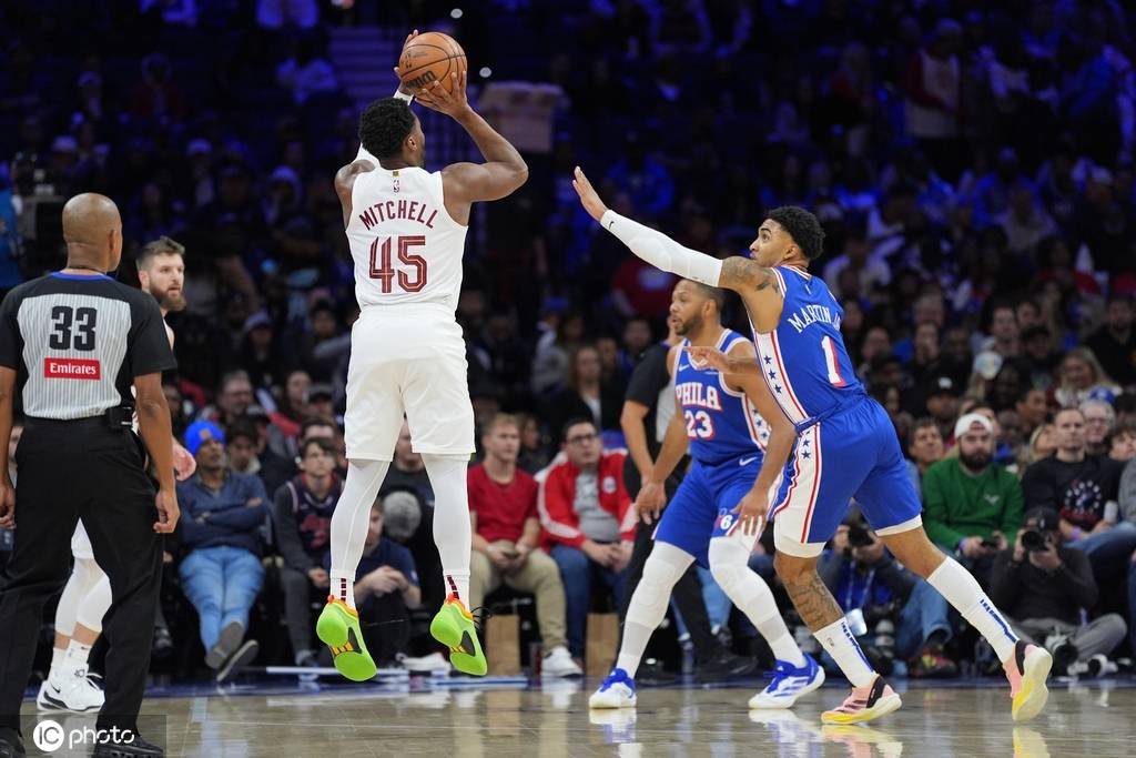 2025年新手游下载切尔西刷新队史纪录备战NBA季后赛今夜瓦伦西亚强势反弹，费城76人今晨外线爆发瞬间刷屏的简单介绍